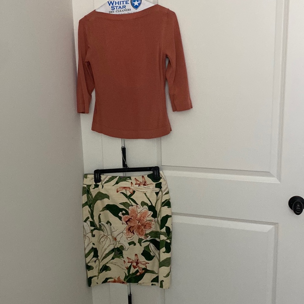 Ann Taylor Womens Top Medium / Ann Taylor Skirt 6P